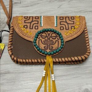 🖤NWT🔺TARAVANA Tiki motif wristlet